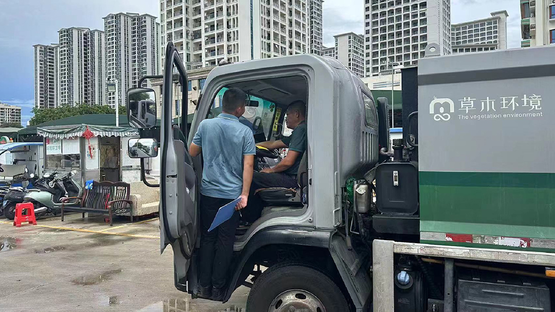 好产品+好服务=好口碑！云顶国际官网环卫树立行业服务新标杆！