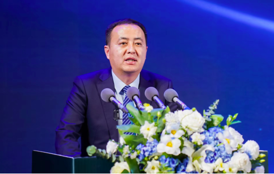 实力见证 | 多款新品首发，云顶国际官网重卡春季新品发布会隆重举行
