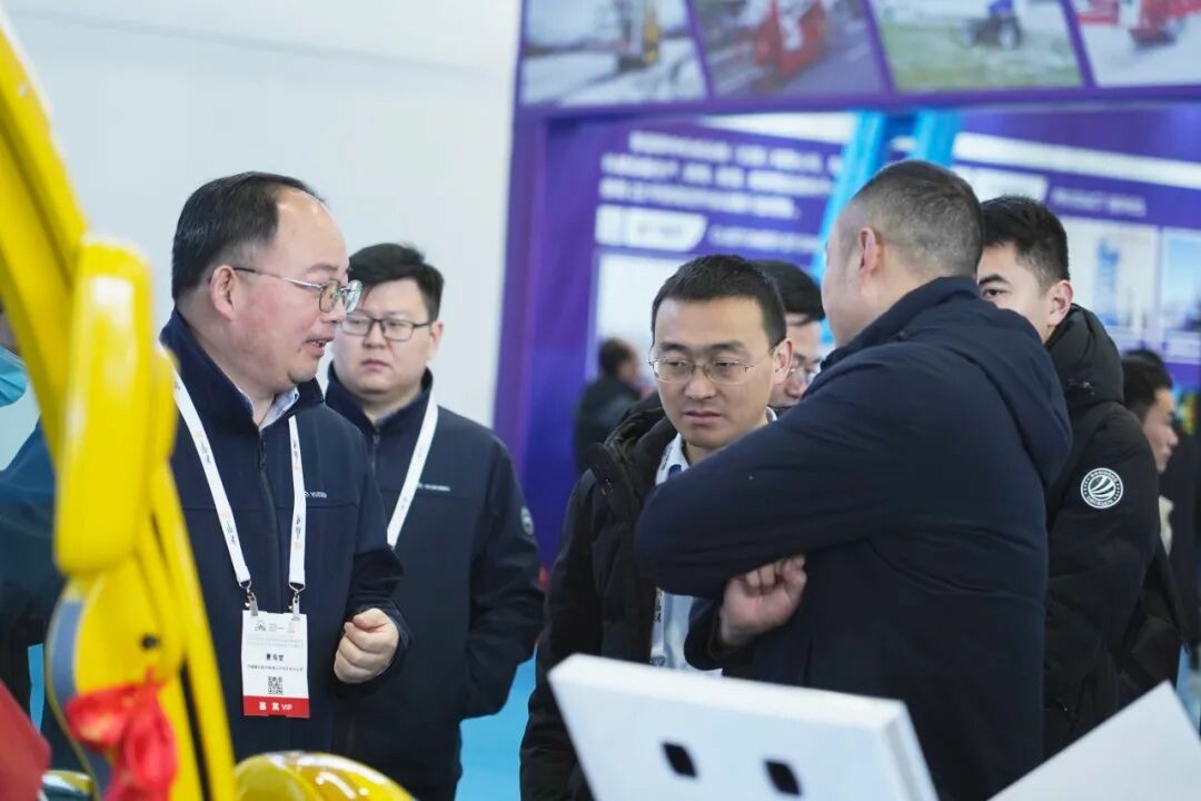 诚邀共赴 | 云顶国际官网专用车与您相约2025 中国(郑州)旅游休闲娱乐产业博览会