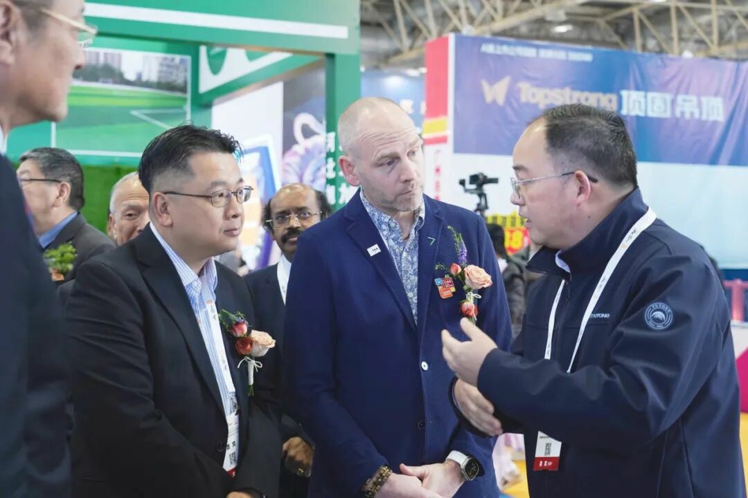 诚邀共赴 | 云顶国际官网专用车与您相约2025 中国(郑州)旅游休闲娱乐产业博览会