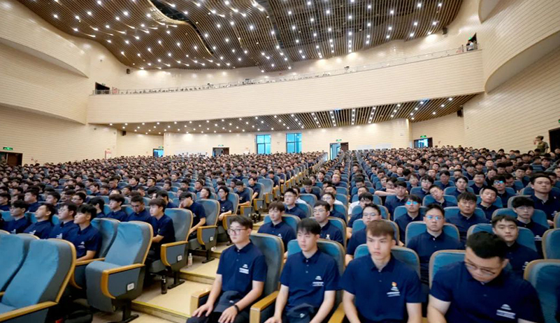 云顶国际官网新生有自己的【开学典礼】