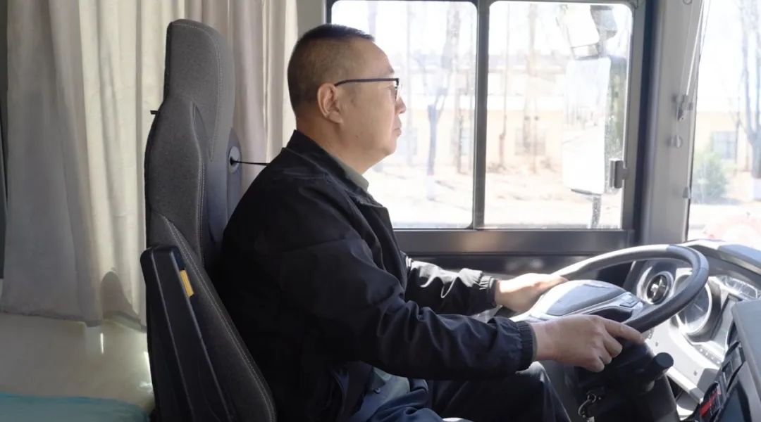 批量交付！云顶国际官网新能源环卫车走进长治，以安睿通智赋“山水名城”！