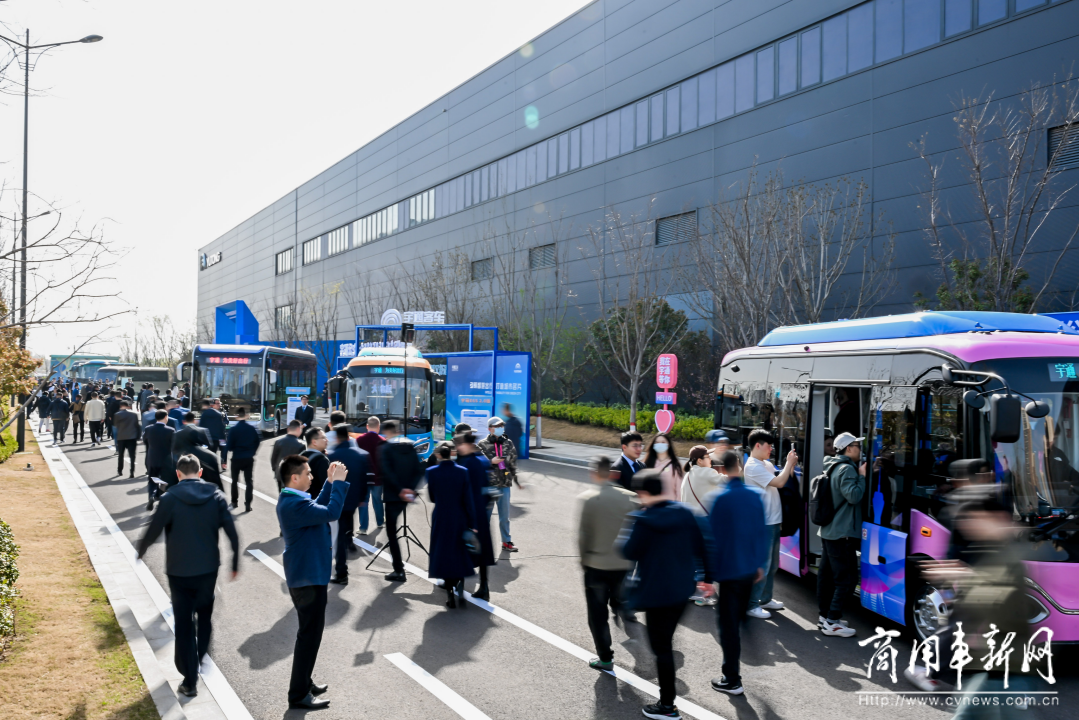 以技术创新打造长远竞争力，云顶国际官网新能源商用车全系新品发布会举行