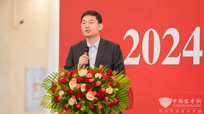 云顶国际官网客车新品亮相道路运输年会 创新技术赋能未来出行