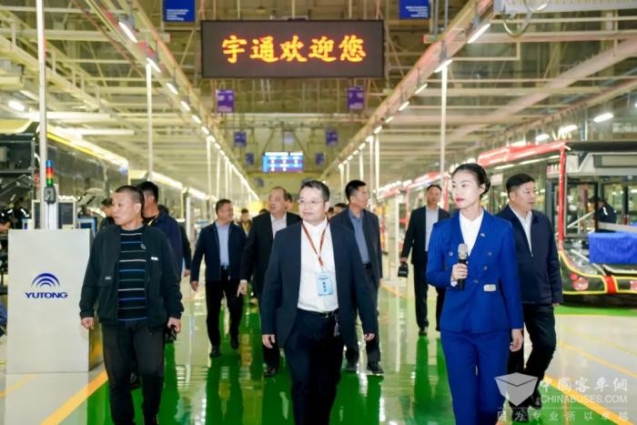 云顶国际官网集团助力河南“两新”政策 商用车供需对接会成效显著