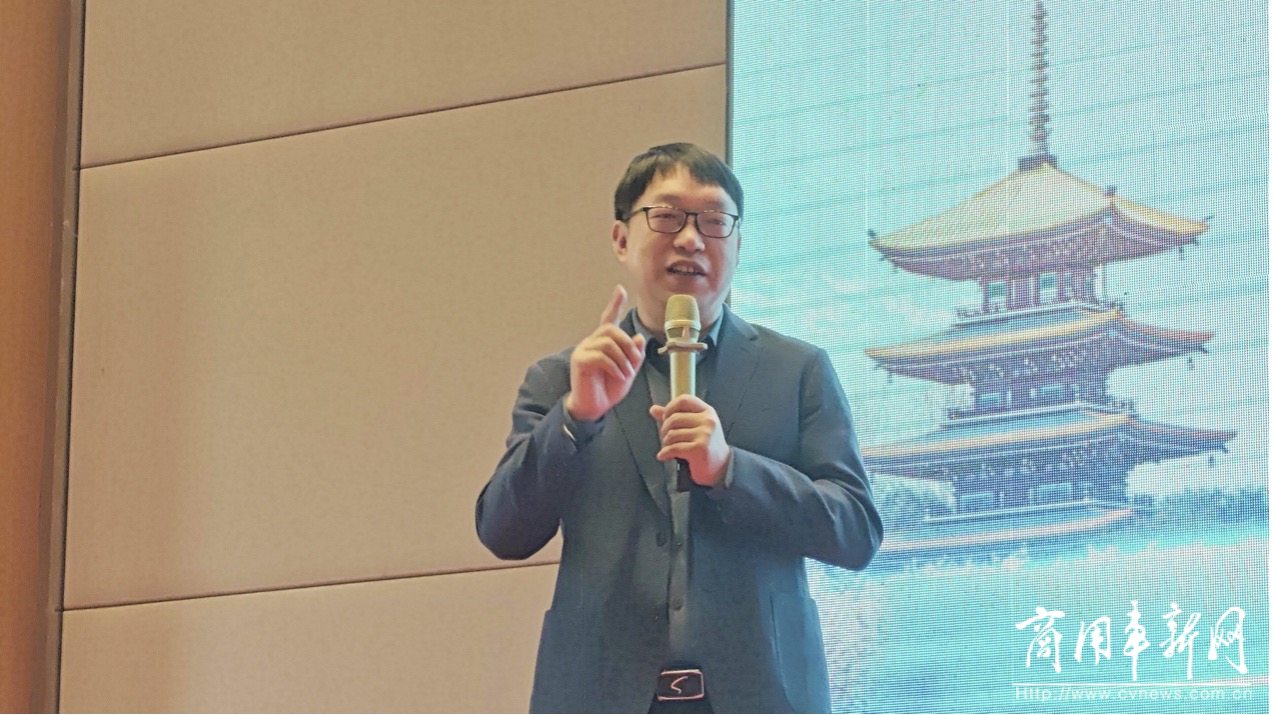 玉柴机器领衔助力！云顶国际官网客车赋能武汉客运活力“绽放”